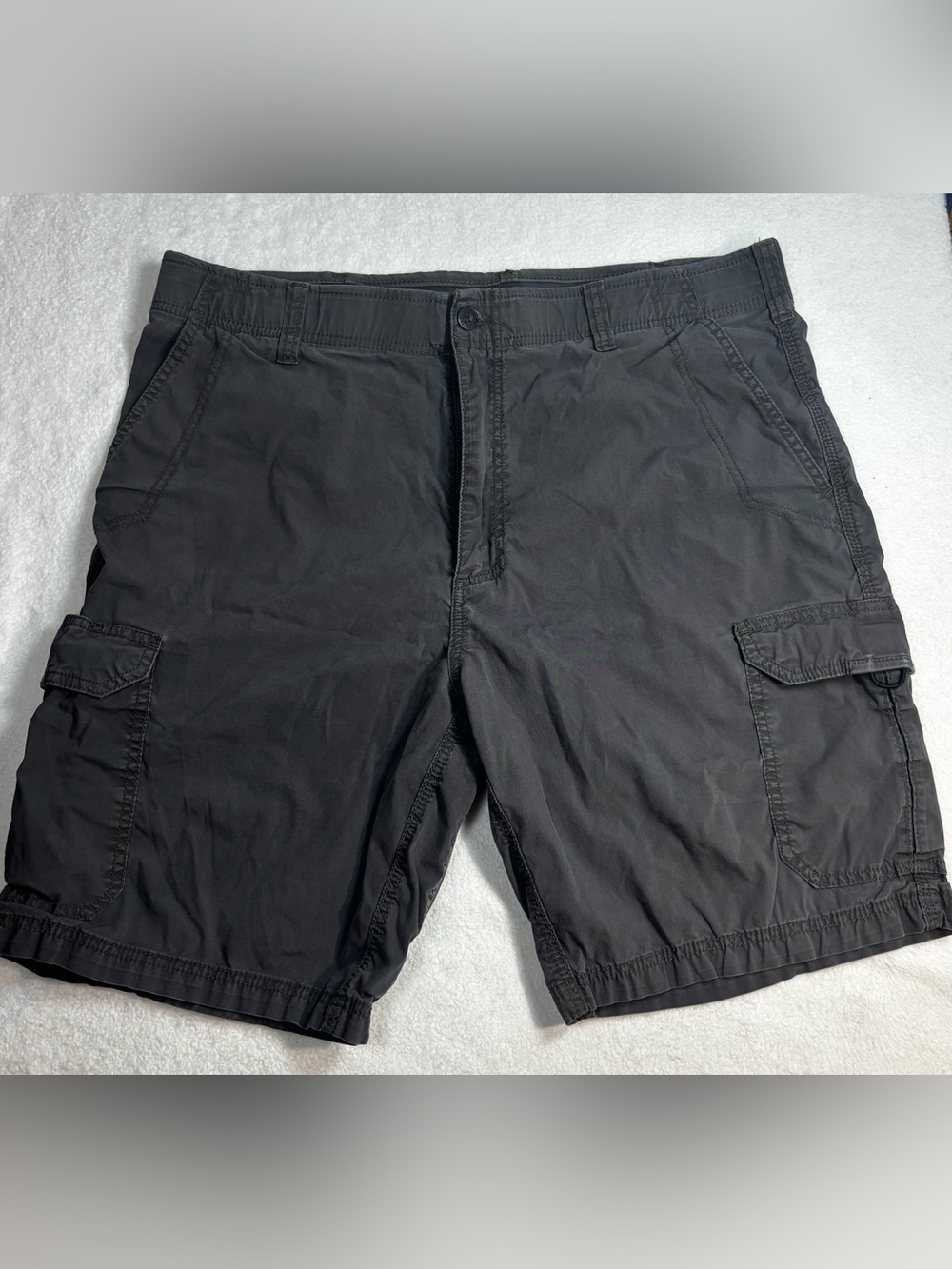 Lee Extreme Motion Cargo Shorts Men's Size 38 Grey Lightweight Stretch Shorts